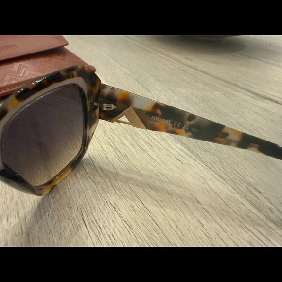 Missoni Moiga Sunglasses - Picture 4 of 9